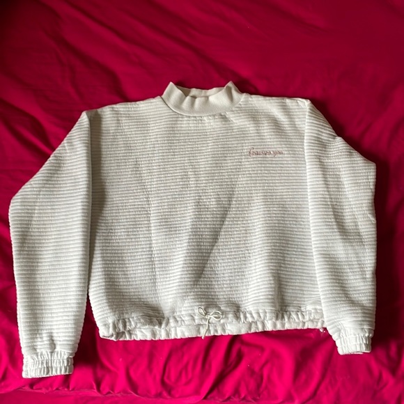 White sweater, size 14-15 in girls - Picture 5 of 5